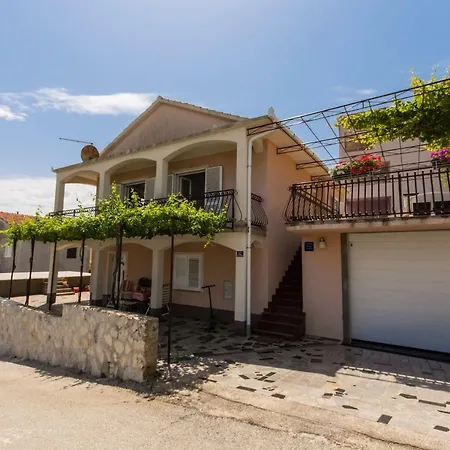 Seaview Belleza Апартаменты *